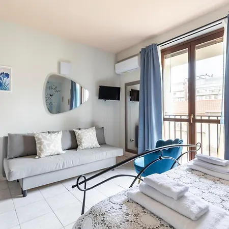 3 Min Dalla Stazione E Free Parking - Centro Citta Apartment
